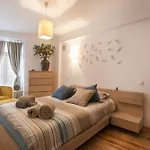 Grand Parliment Duplex By Homing