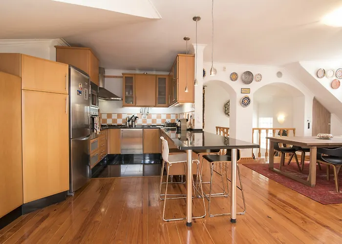 Grand Parliment Duplex By Homing